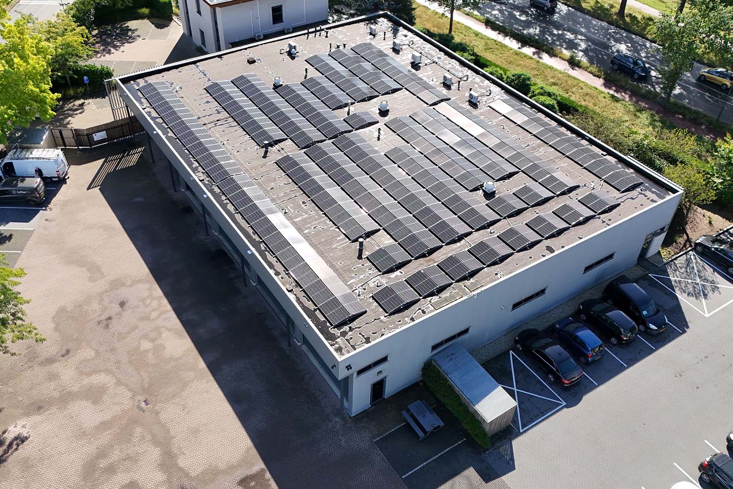 Duurzaamheid bij Van der Stappen uitvaartverzorging: zonnepanelen op onze uitvaartcentra