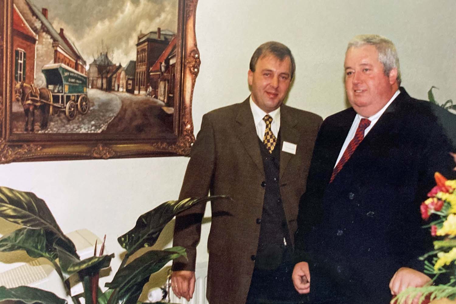 Van der Stappen uitvaartverzorging_100 jaar_1998_Beginjaren Jan en Martin