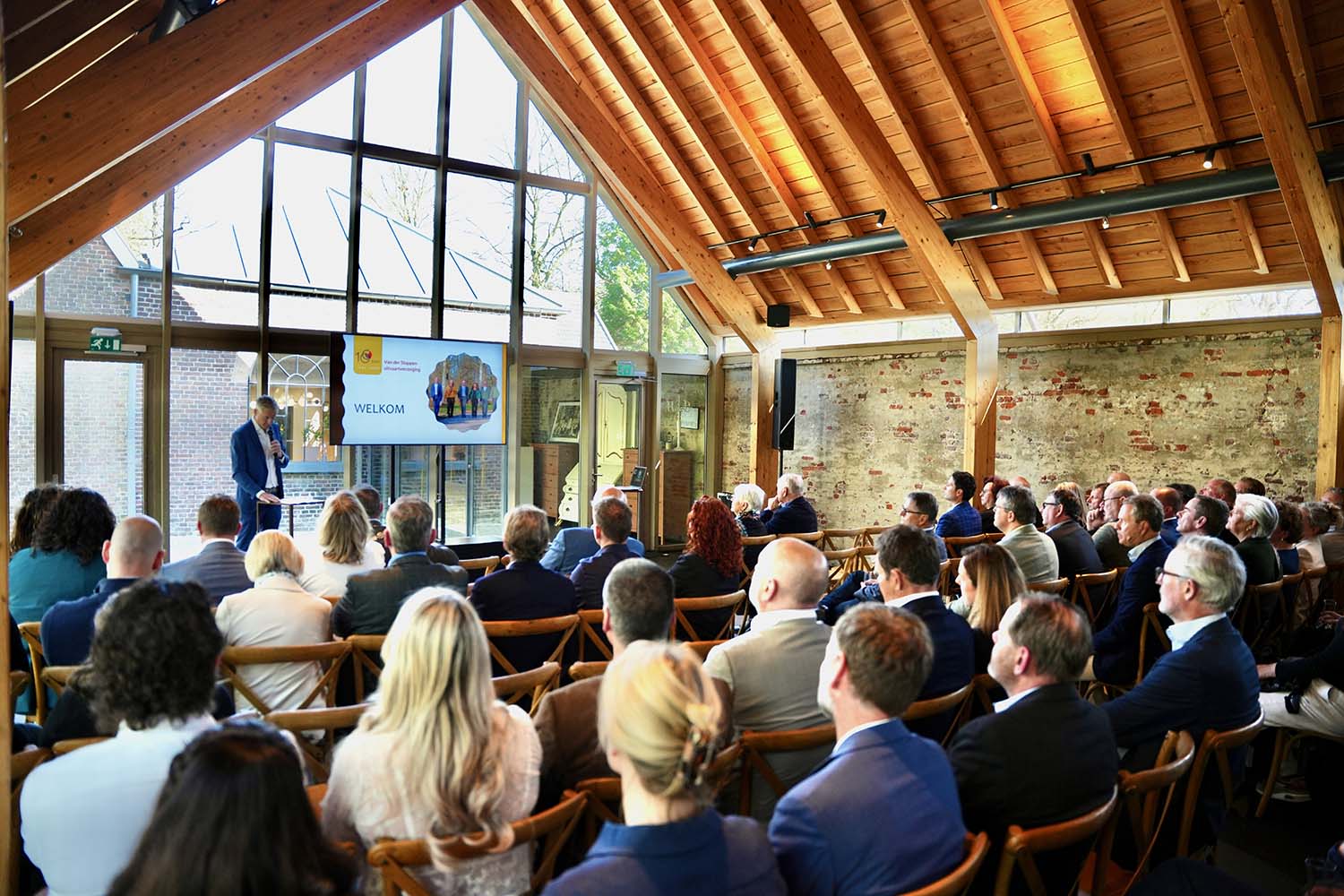 Van der Stappen_uitvaartzorging_100 jaar_feest leveranciers