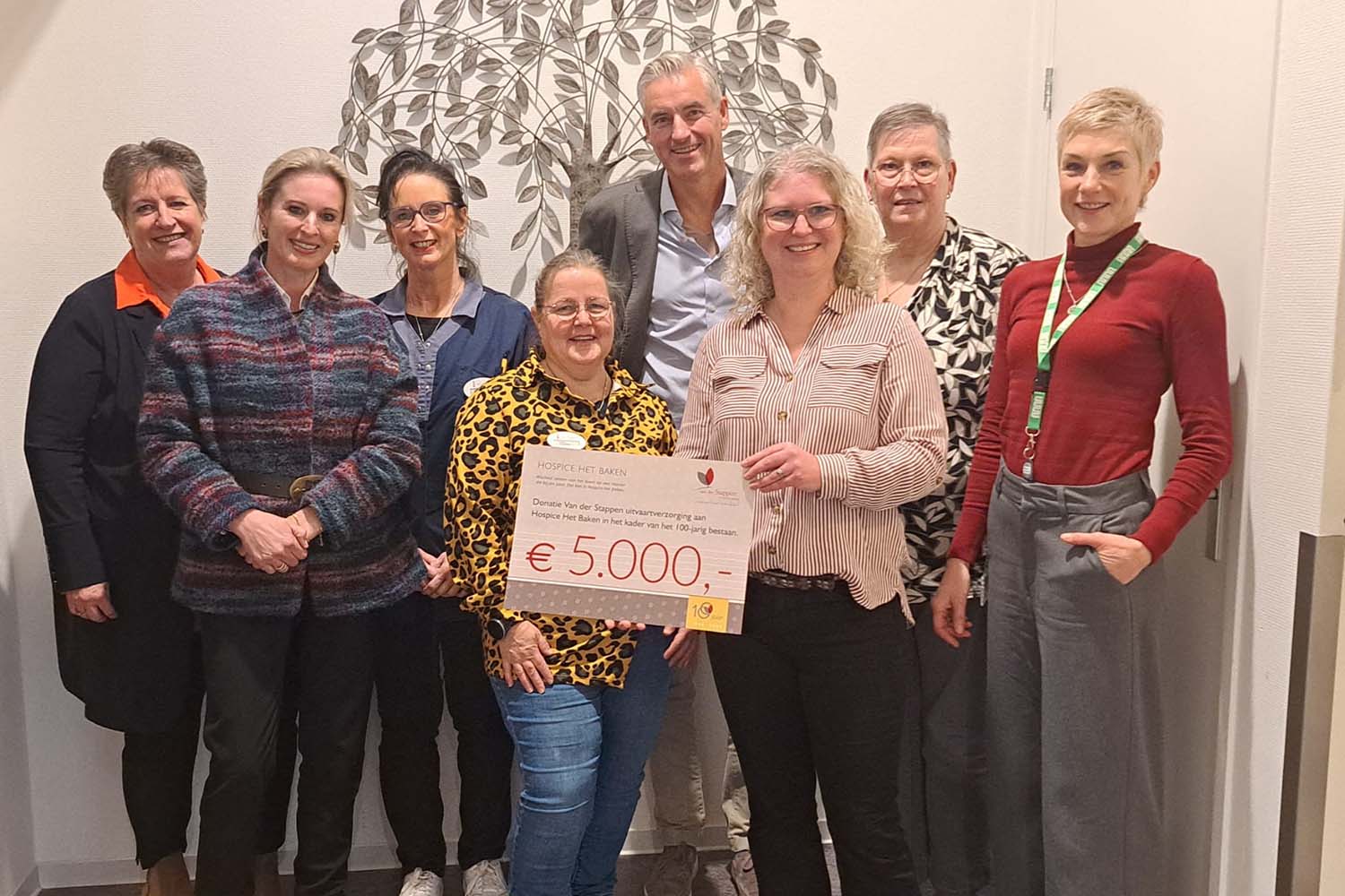 Van-der-Stappen-uitvaartverzorging-Schenkingen-jubileumviering-Make-a-wish-Hospice-Het-Baken